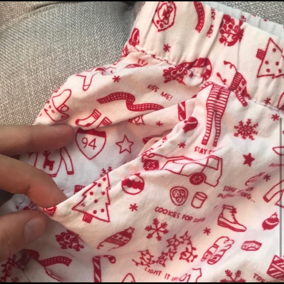 Xhilaration Treat Yourself Christmas Pajama Set: Top, Shorts, & Hat - Picture 12 of 16